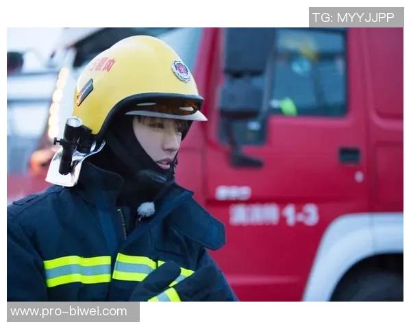 王俊凯足球服热潮来袭青春活力与运动风尚的完美结合